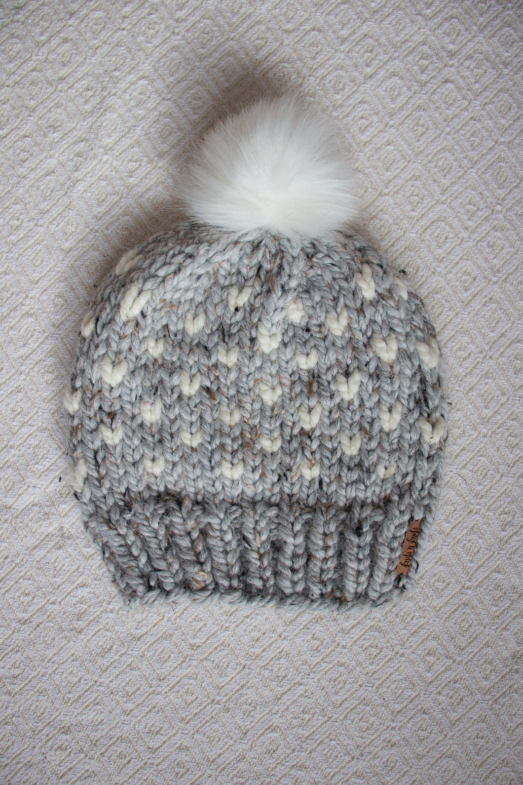 Tiny Hearts Hat - Grey