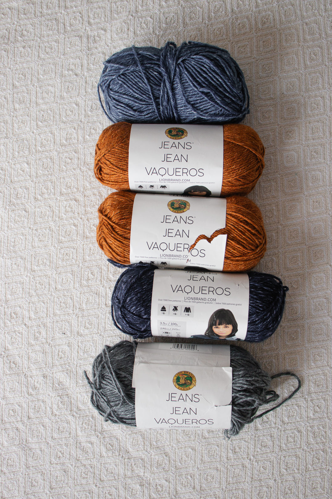 Lion Brand Jeans Yarn Bundle - Assorted Colours (5 skeins)