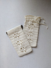 Hibiscus Sunglasses Pouch Crochet Pattern
