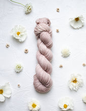 Vintage Rose (Pre-Order)