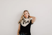 Cheetah Print Cowl Knitting Pattern