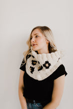 Cheetah Print Cowl Knitting Pattern