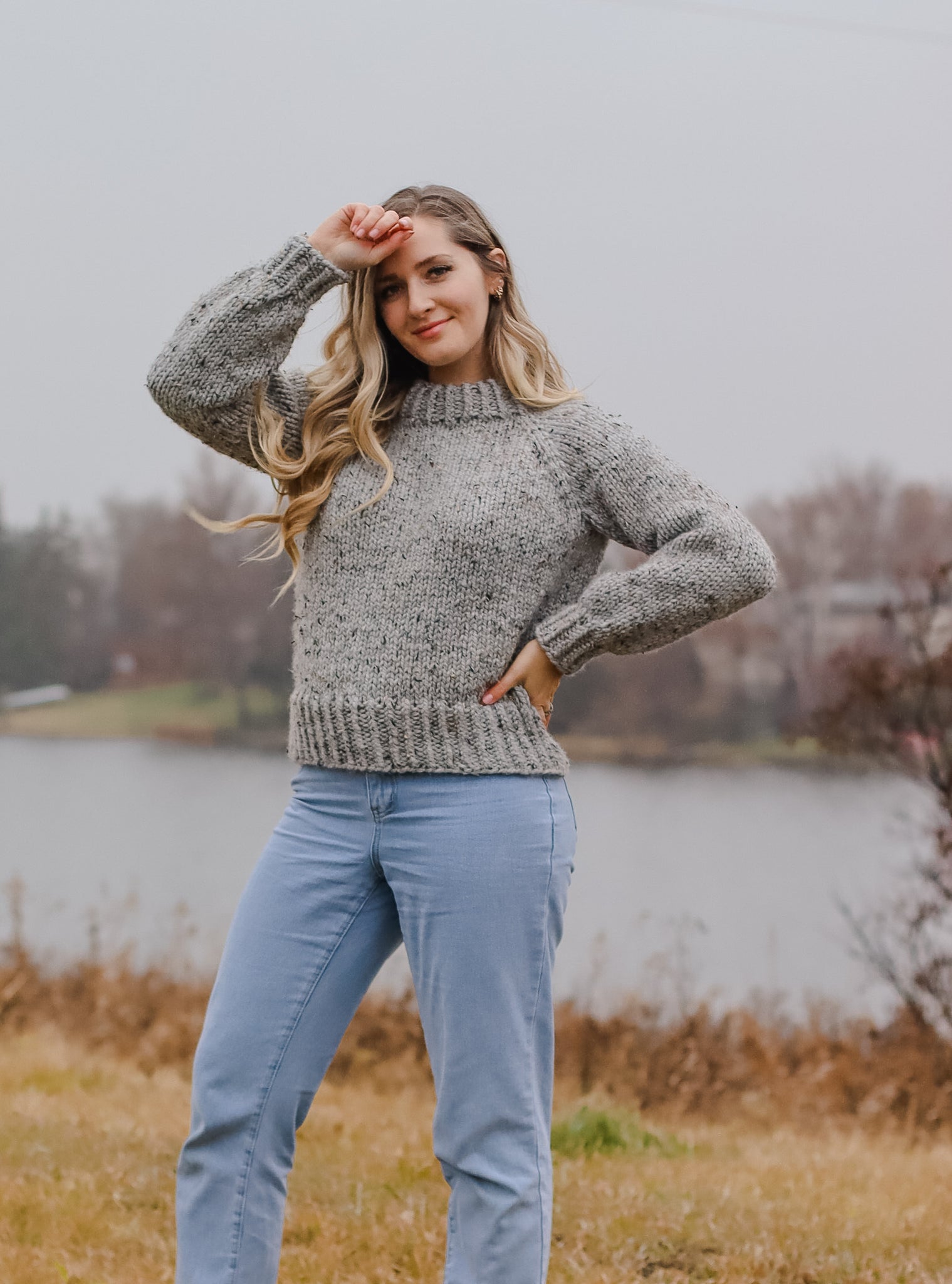 Raglan Sleeve Pullover in Lion Brand Wool-Ease Thick & Quick - 1201, Knitting Patterns