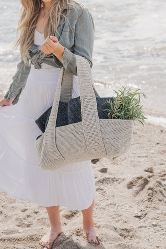 Twin Lakes Beach Tote Crochet Pattern